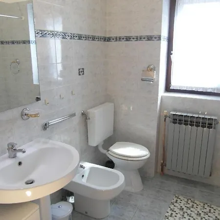 Apartman Ida, 100 M From The *