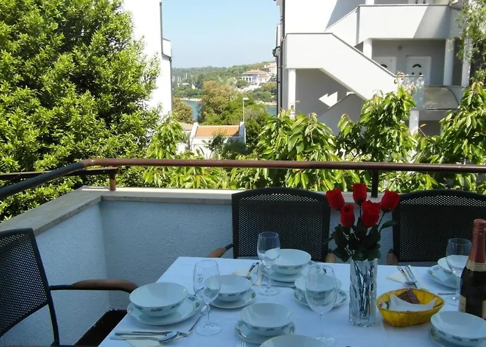 Ida, 100 M From The Pjescana Uvala