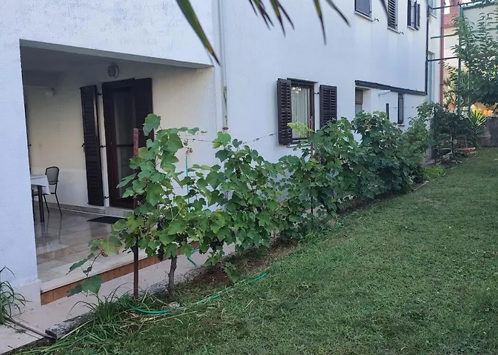 Apartment Ida, 100 M From The