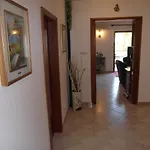 דירה Ida, 100 M From The *
